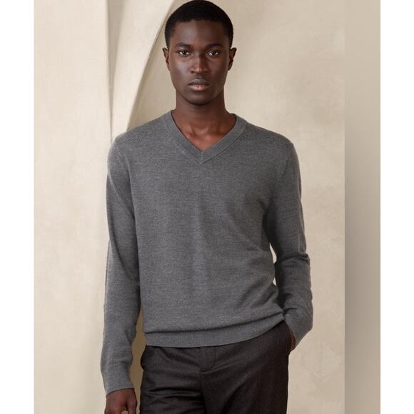 Banana Republic Other - Banana Republic Luxury Blend Sweater V Neck Silk Cashmere Mens Size Large